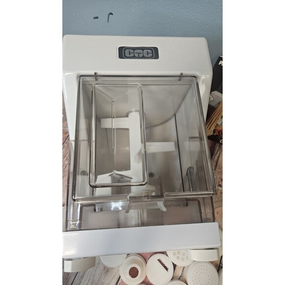 Pasta Express X2000 Electric Pasta Machine Tested - Picture 7 of 8